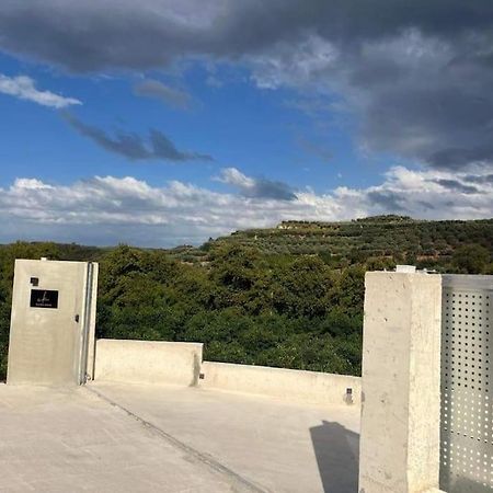Ek Ornelakis, Luxury Country House With Jacuzzi Chania  Bagian luar foto