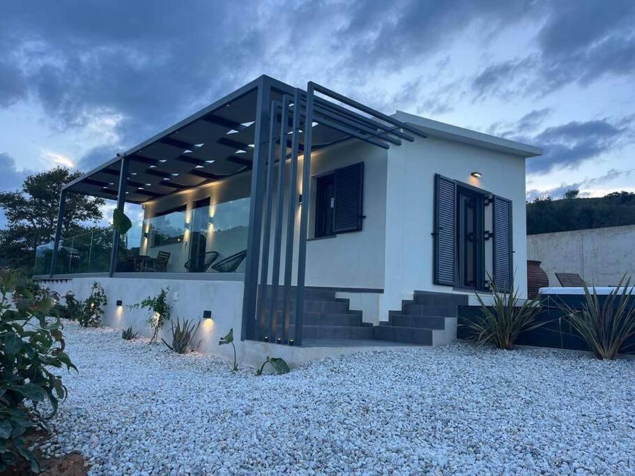 Ek Ornelakis, Luxury Country House With Jacuzzi Chania  Bagian luar foto